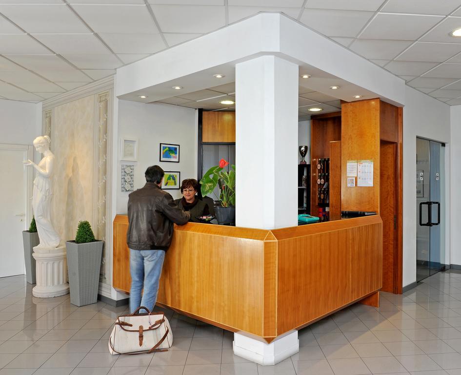 ויטרבו Tuscia Hotel מראה חיצוני תמונה